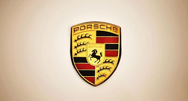 Рабочих Porsche попросили отказаться от премий для поддержки местных больниц