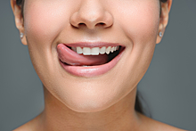 Как сохранить белизну зубов с годами