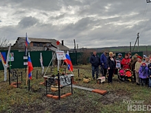 В Курском районе требуют снести самодельный памятник героям ВОВ