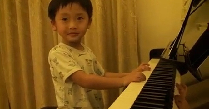 Китайского 6‐летнего мальчика назвали новым Моцартом