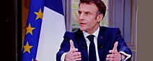 Макрон вызвал гнев французов «незаметно» сняв часы за €80 000, беседуя о пенсионной реформе