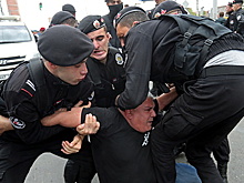 Полсотни человек пострадали в ходе протестов в Ереване