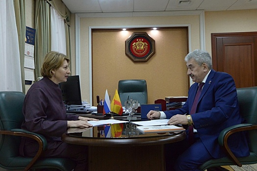 Спикер Госсовета Леонид Черкесов о работе Контрольно-счетной палаты Чувашии в 2025 году: Достигнутые результаты — прямая заслуга команды под руководством Светланы Аристовой