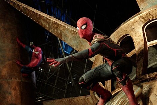 Райан Рейнольдс плакал во время просмотра «Человека-паука: Нет пути домой»