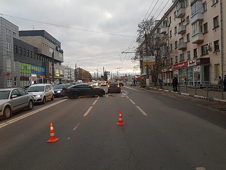 В Твери БМВ и Hyundai не поделили дорогу