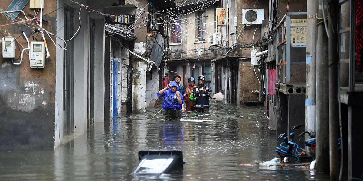 Жертвами тайфуна "Лекима" в Китае стали 22 человека