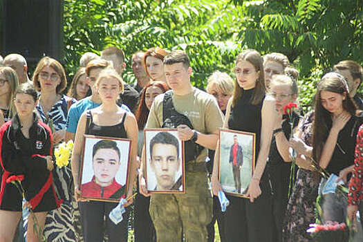 Трое астраханцев погибли при обстреле волонтерского центра в ДНР