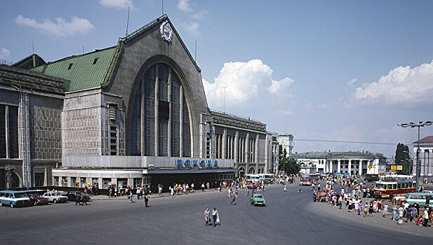 В Киеве из-за сообщения о минировании эвакуировали вокзал