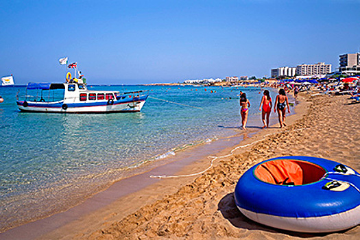 Кипр назвали самым популярным у россиян направлением на майские праздники