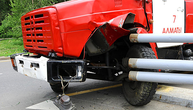 Пожарная машина сбила пенсионерку на пешеходном переходе