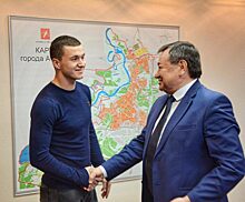 Футбольная школа Ачинска получила миллион рублей благодаря футболисту Ивану Игнатьеву