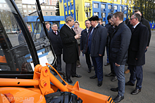 Мельниченко рассмотрел вопрос создания в регионе сервисного центра обслуживания белорусской техники
