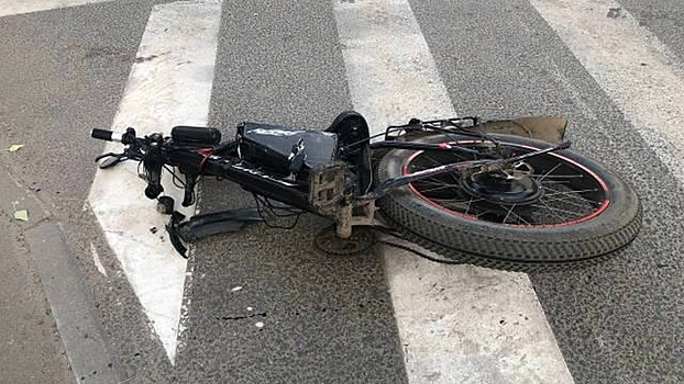 Велосипедист попал под колеса автомобиля в Вологде