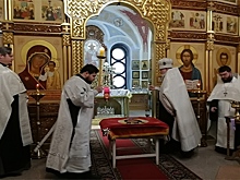 Воинские хоругви для спецоперации освятили в новосибирском храме
