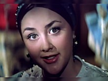 «Сказал, на коленях просить прощения»: актриса из сказки «Варвара-краса, длинная коса» воюет с единственным сыном за недвижимость