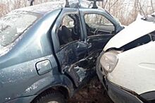 В Новокуйбышевске «Газель» врезалась в Renault Logan
