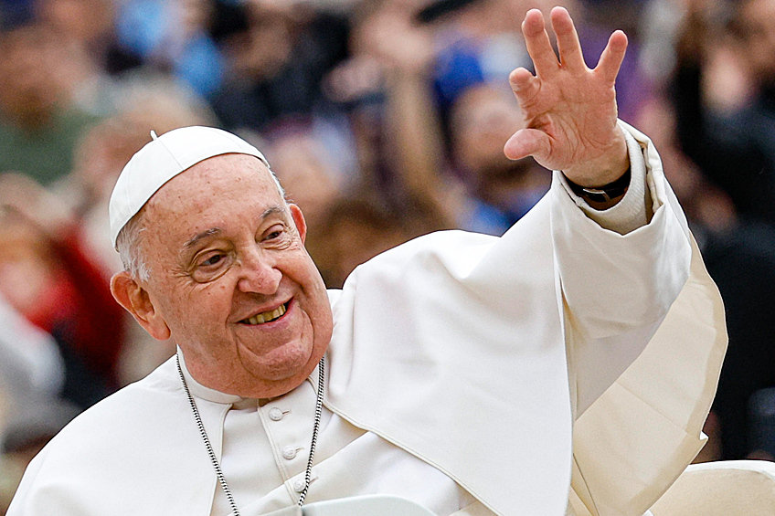 21 апреля в возрасте 88 лет из жизни ушел папа Римский Франциск. Он стал первым главой Римско-католической церкви из Нового Света. 