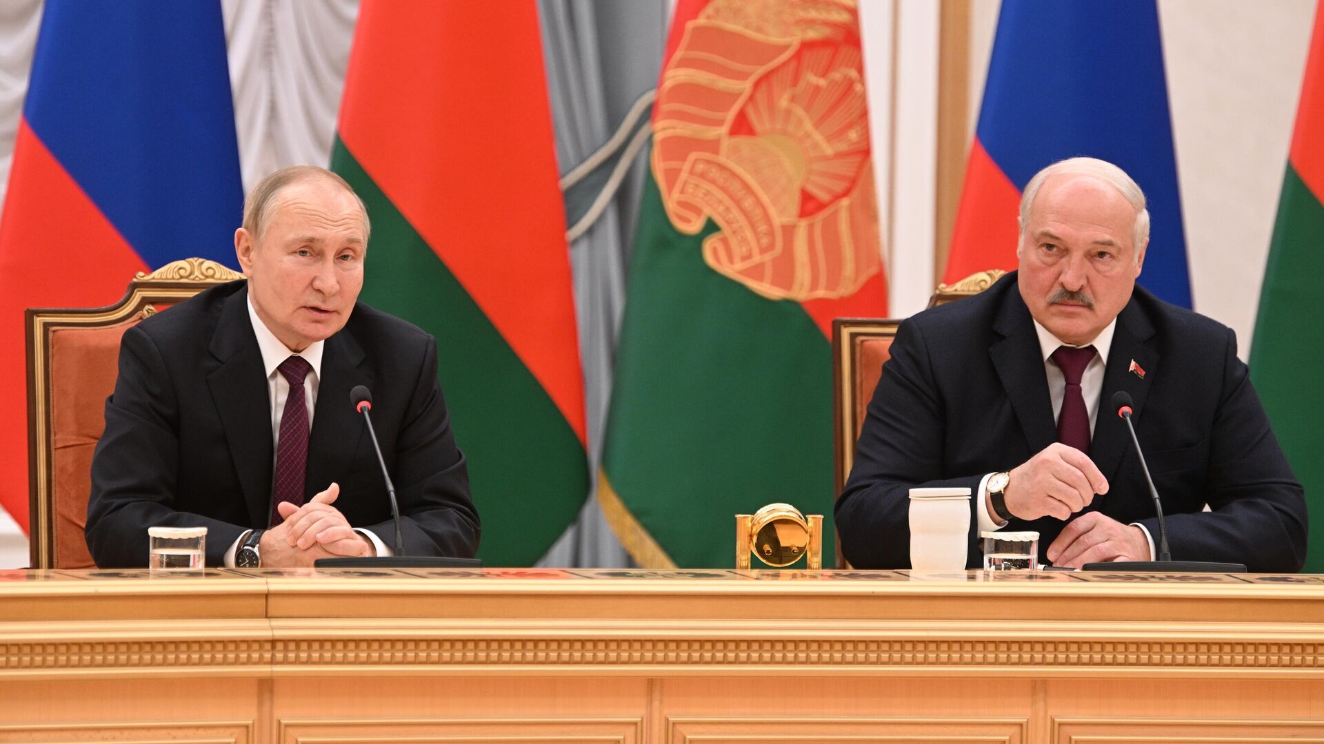 Путин рассказал о затронутых темах на переговорах с Лукашенко