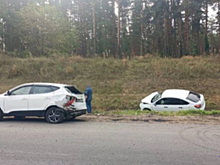 В Самарской области в столкновении двух легковушек на трассе пострадала женщина