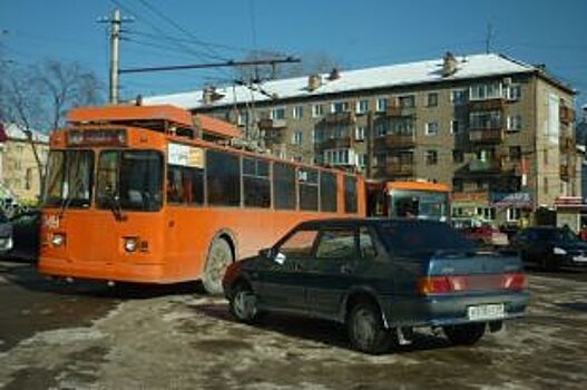 Битва за троллейбусы. Почему город отказывается от экологичного транспорта?