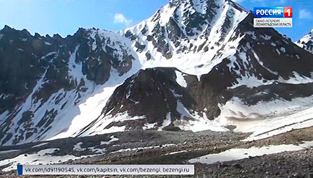 Спасатели обнаружили тела двоих сорвавшихся в горах КБР альпинистов из Петербурга