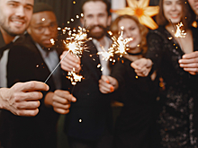 Половина жителей Новосибирска предпочла бы новогоднюю премию корпоративу