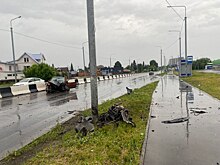 Водитель Хонды резался в столб на выезде из Новосибирска