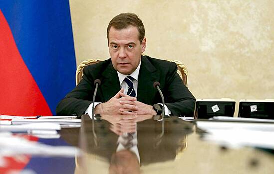 На Украине заявили о "сигнале" Кремля в статье Медведева