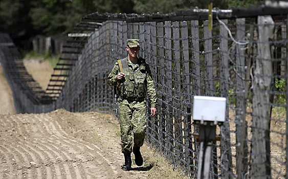 СМИ: литовские силовики избили россиянина на границе с Белоруссией