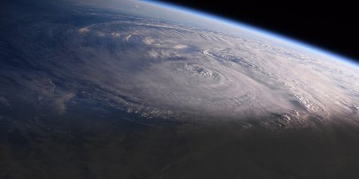 Ураганы, цунами, землетрясения. 5 мифов о климатическом оружии