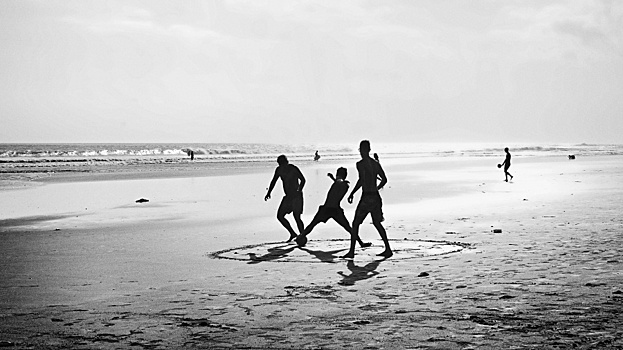 5 вечеров в Екатеринбурге: идём на квартирник «Зверей» и слушаем шутки Незлобина без цензуры