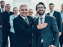 Опасная связь: как стать любимчиком шефа и не испортить карьеру