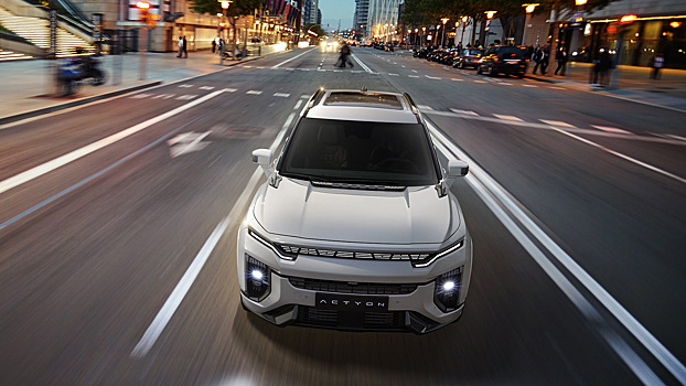 Корейская марка привезёт в Россию 170-сильный кроссовер: что известно об этой машине?