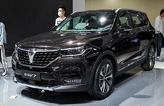 Названа дата выхода на рынок флагманского внедорожника Brilliance V7