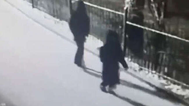 Считавшегося похищенным в Красноярске подростка нашли на съемной квартире с девушкой