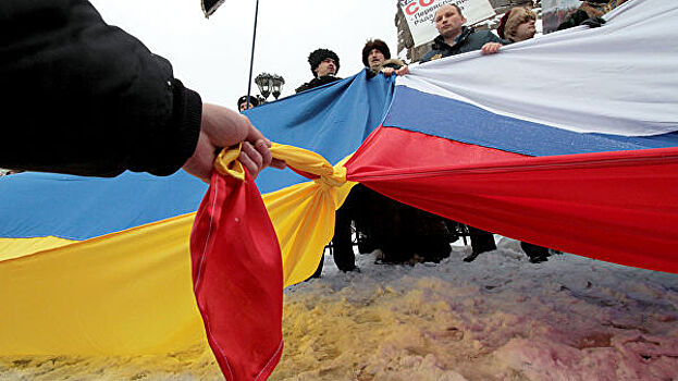 Эксперт прокомментировал прекращение договора о дружбе с Украиной