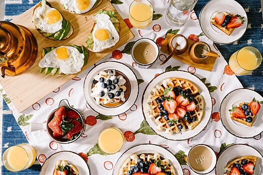 Что есть на завтраки при правильном питании: полезные и вкусные варианты