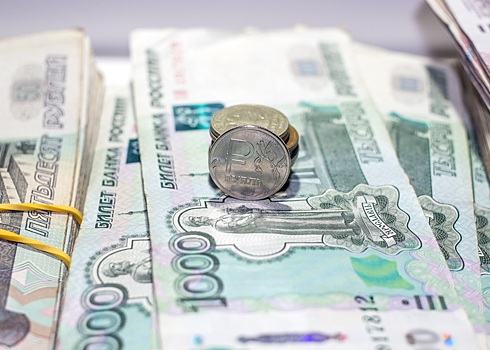 Россиянам напомнили, какими купюрами не получится расплатиться в магазинах
