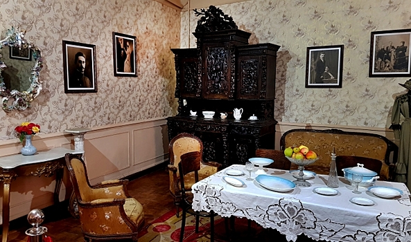 В Волгоградском краеведческом музее вновь зазвучало старинное пианино
