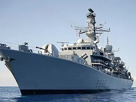 Российская подлодка задела трос эхолокатора британского корабля