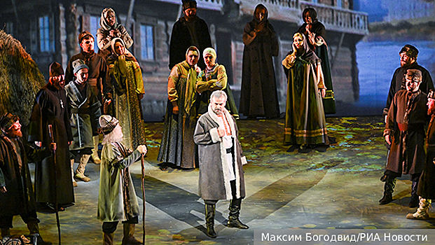 Захарова предложила Варшаве послушать оперу «Иван Сусанин» вместо репараций