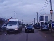 Пьяный житель Волгоградской области устроил массовое ДТП с маршруткой