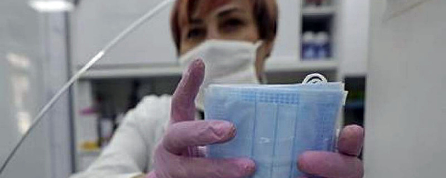 В Омске за последнюю неделю на 4% подешевели медицинские маски