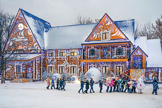 В конце декабря в Москве откроются три филиала усадьбы Деда Мороза — Собянин