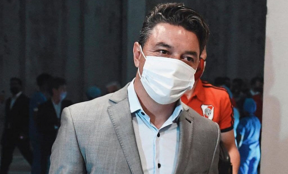 «Барселона» начала поиски нового тренера. Клуб уже ведёт переговоры с кандидатами