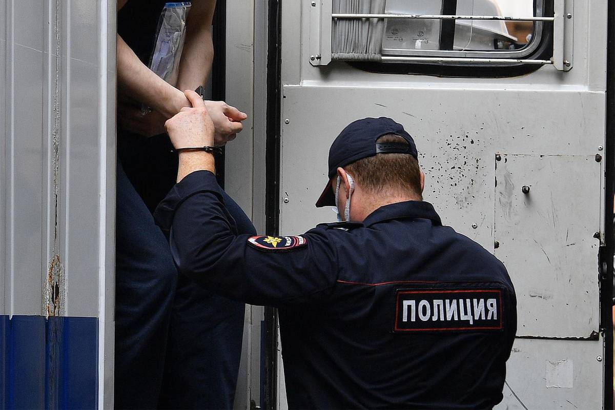 Жестоко расправившемуся со школьницей геймеру избрали меру пресечения в российском регионе