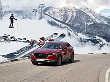 Горные лыжи в компании автогонщика и Mazda CX-30