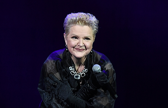 Семь российских звезд, которые подарили любовь приемным детям