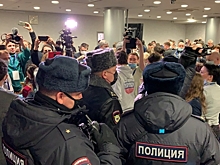 "Власть стреляет себе в ногу": Бунтман прокомментировал массовые задержания в Москве
