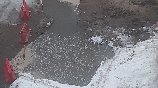 В Саратове появился «грязевой бассейн»